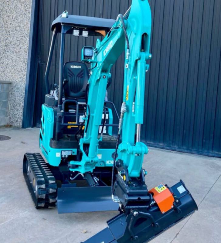 noticias maquinaria Aldimak con uno de los modelos mas vendidos de Kobelco