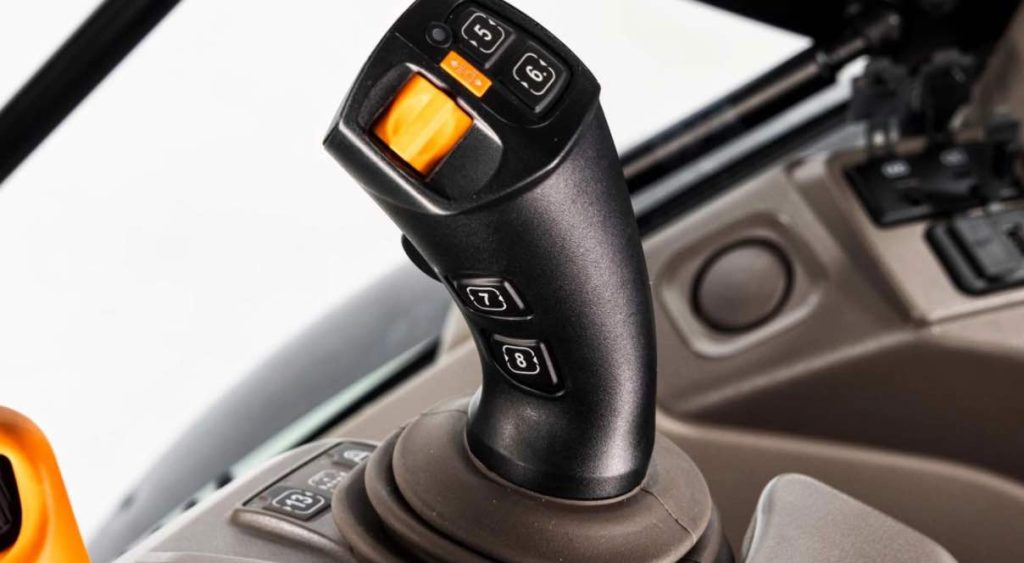 noticias maquinaria Actualización del joystick electrónico para los tractores 6M de John Deere