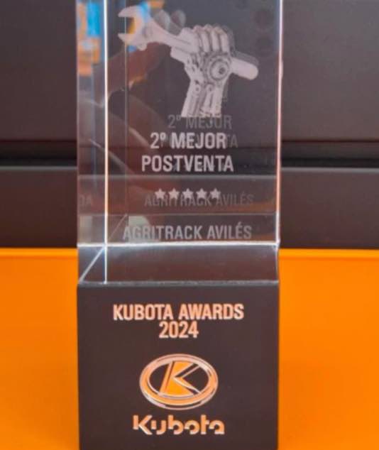 noticias maquinaria Grupo Avilé́s recibe el Premio Kubota Awards
