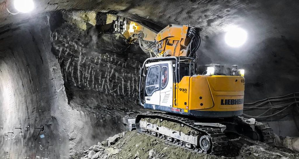 noticias maquinaria Liebherr presenta la excavadora de orugas R 930 Tunnel en Bauma