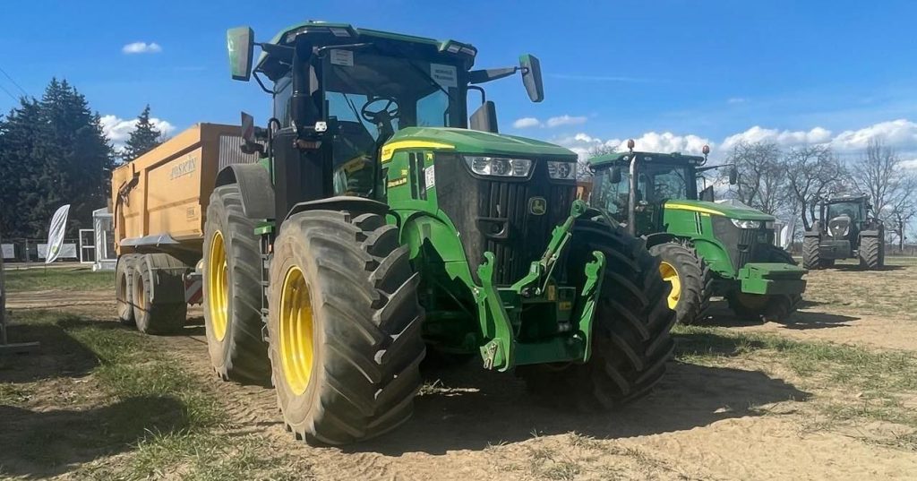 noticias maquinaria Avanterra se forma en tractores de alta potencia John Deere