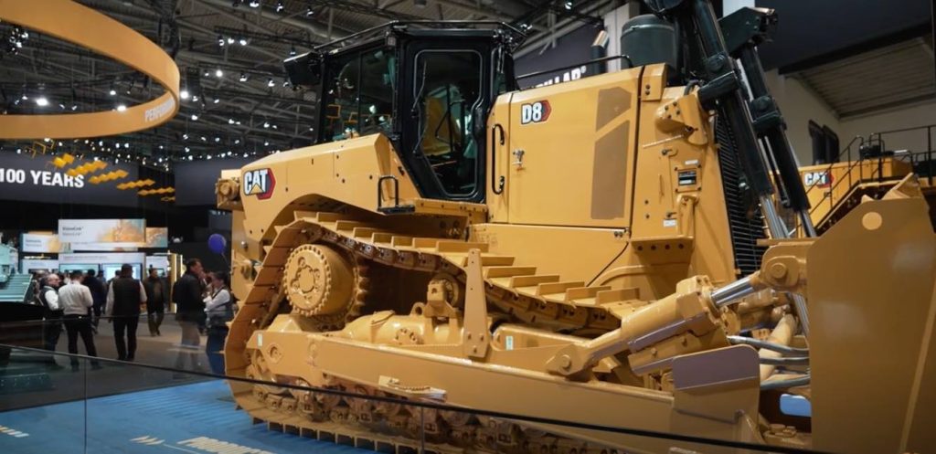 noticias maquinaria Caterpillar Desvela el Nuevo Bulldozer D8 en Bauma 2025