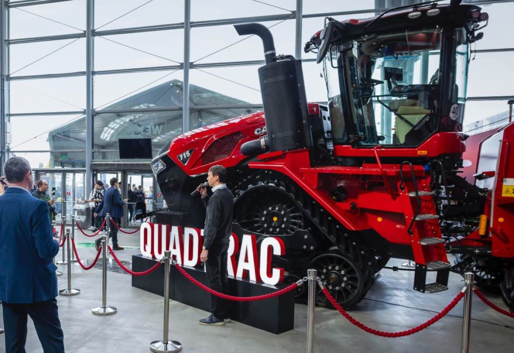 noticias maquinaria El tractor Quadtrac 715 de Case IH conquista el oro en Agrotech 2025