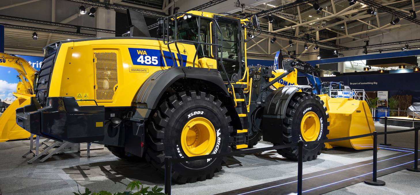 Komatsu presenta la nueva WA485-11 en Bauma 2025