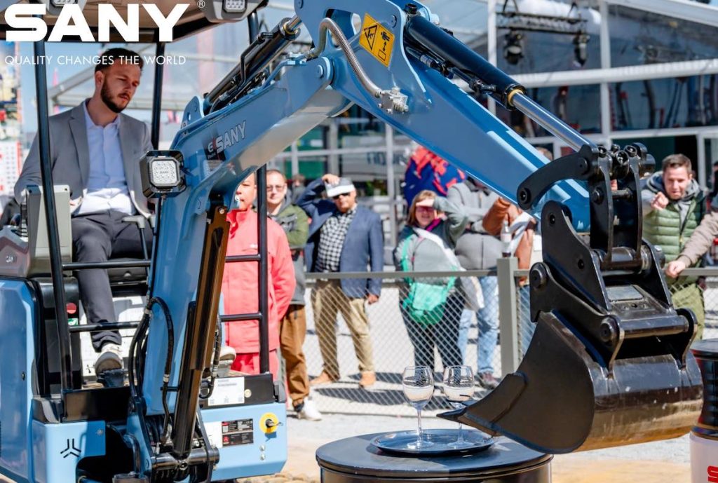 noticias maquinaria La miniexcavadora eléctrica SANY SY19E conquista Bauma 2025