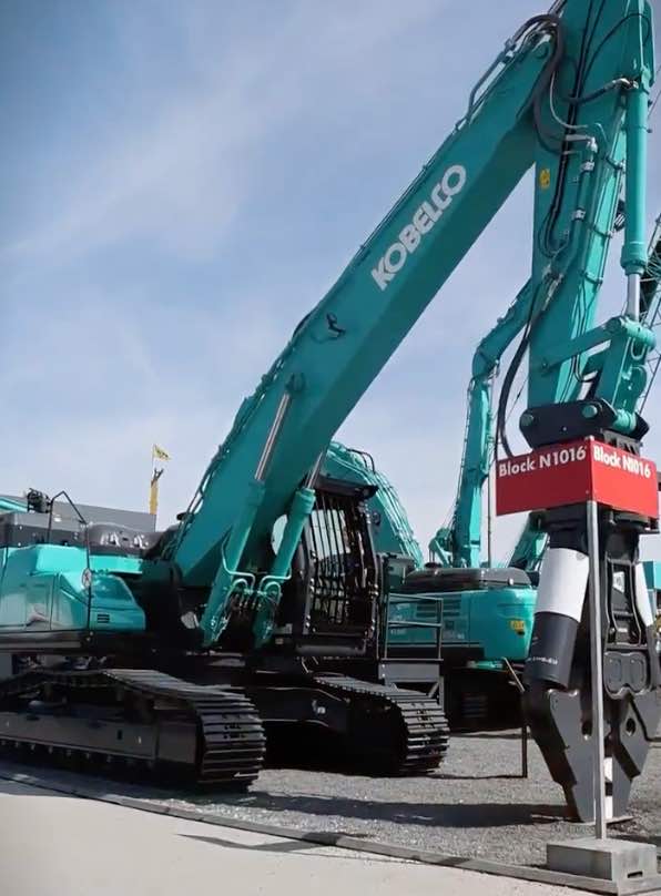 noticias maquinaria La nueva excavadora de demolición SK300NLC-11E de Kobelco
