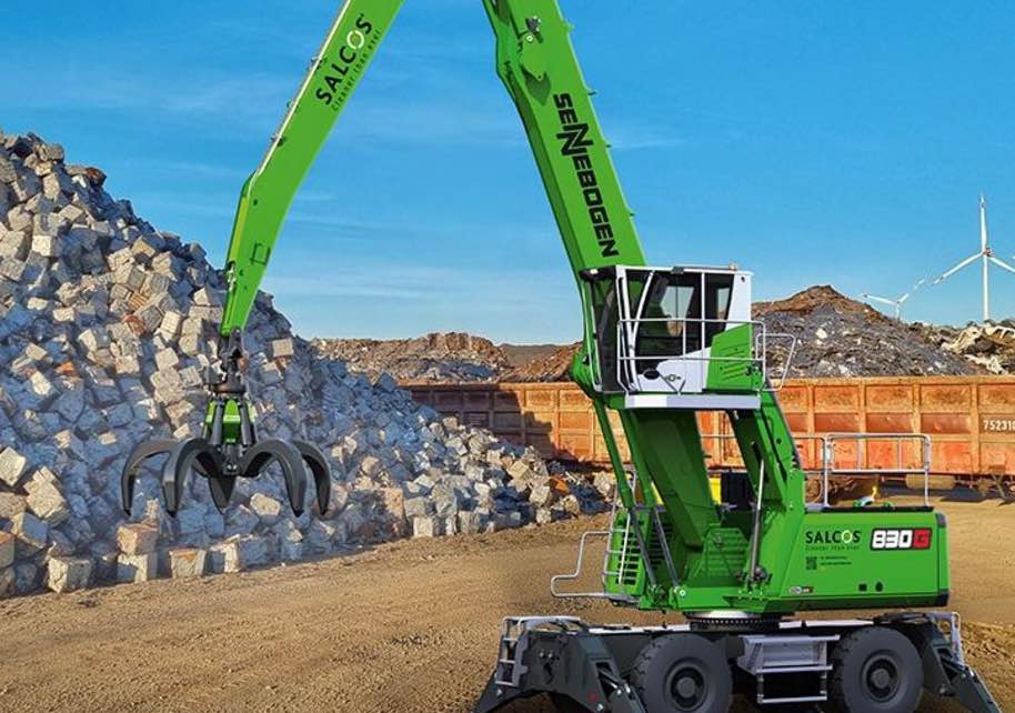 noticias maquinaria SENNEBOGEN presenta manipulador de materiales de Acero Verde