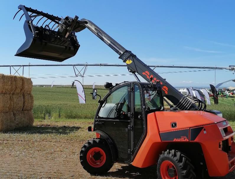 noticias maquinaria El manipulador telescópico T235H de AUSA en Demoagro 2025