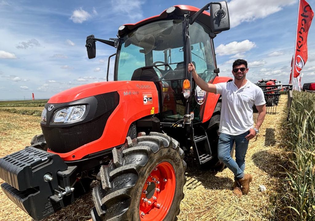 noticias maquinaria El tractor M4-073 Cabina de Kubota en Demoagro.