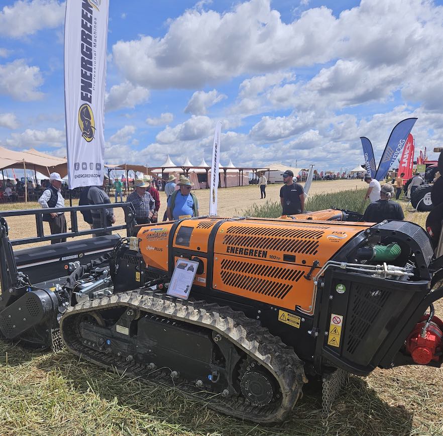 noticias maquinaria Energreen Ibérica demuestra el poder del RoboPLUS en Demoagro 2025