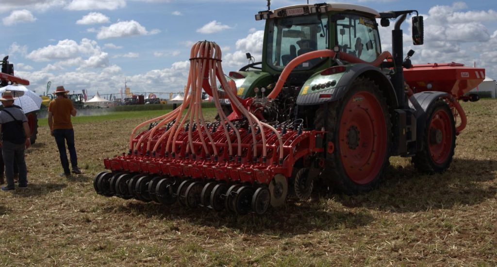 noticias maquinaria SOLÀ presenta en Demoagro 2025 la nueva sembradora NT