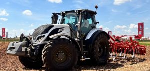 noticias maquinaria Valtra en Demoagro con la 6ª generación de la Serie S