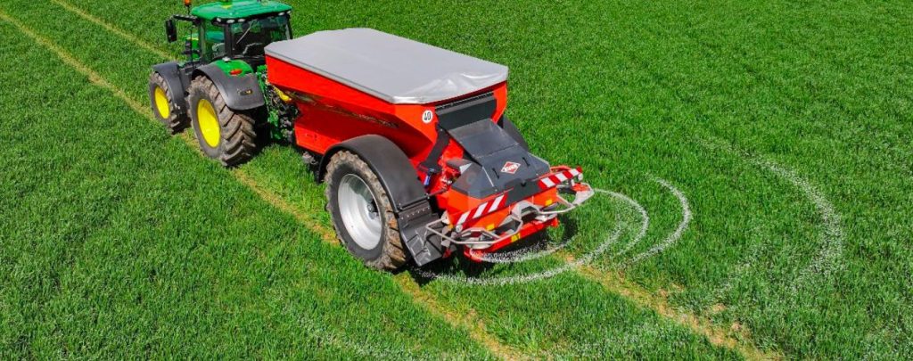 noticIas maqquinaria La abonadora arrastrada AXENT 90.1 de Kuhn, supera expectativas