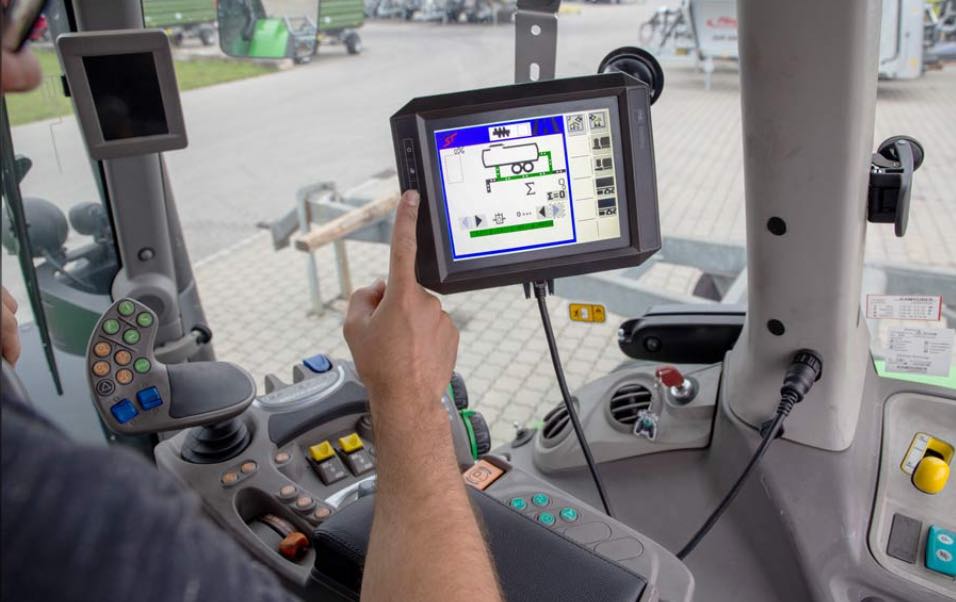 noticIas maquinaria Fliegl revoluciona el manejo de purines con su sistema FST controlado por ISOBUS