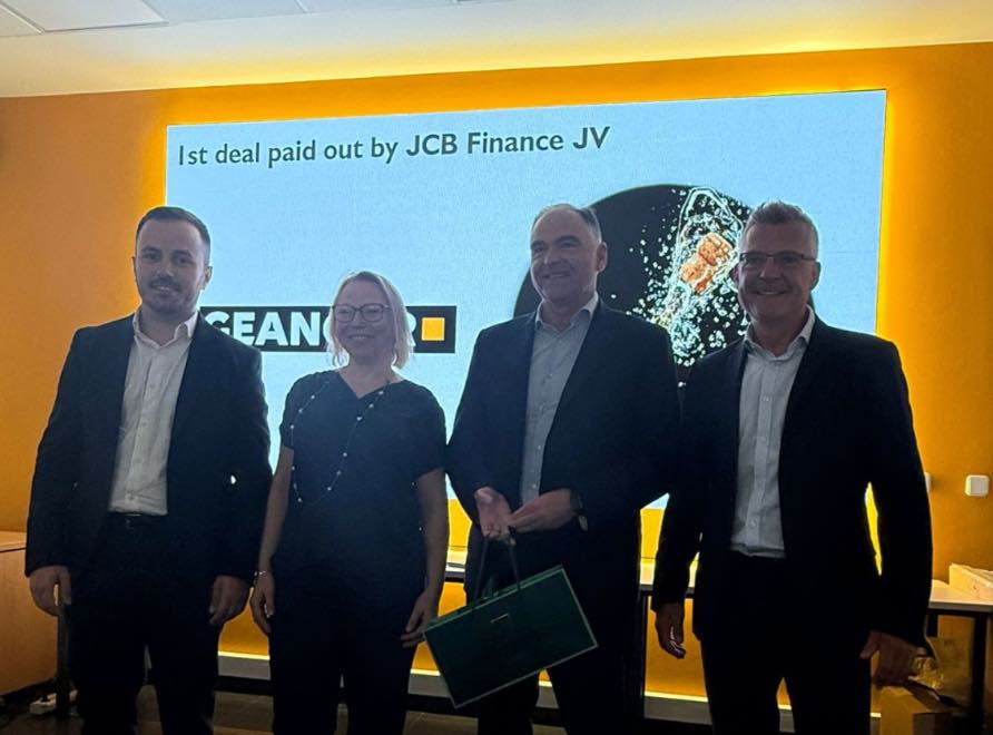 noticIas maquinaria GEANCAR con el nuevo servicio de financiación JCB Finance