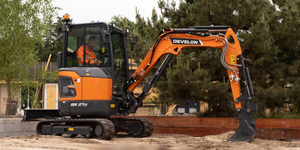 noticias maquinaria Develon actualiza la miniexcavadora DX27Z-7 y lanza el nuevo DX25Z-7