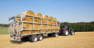noticias maquinaria Fliegl DPW 210 BL Ultra para el control en el transporte de pacas