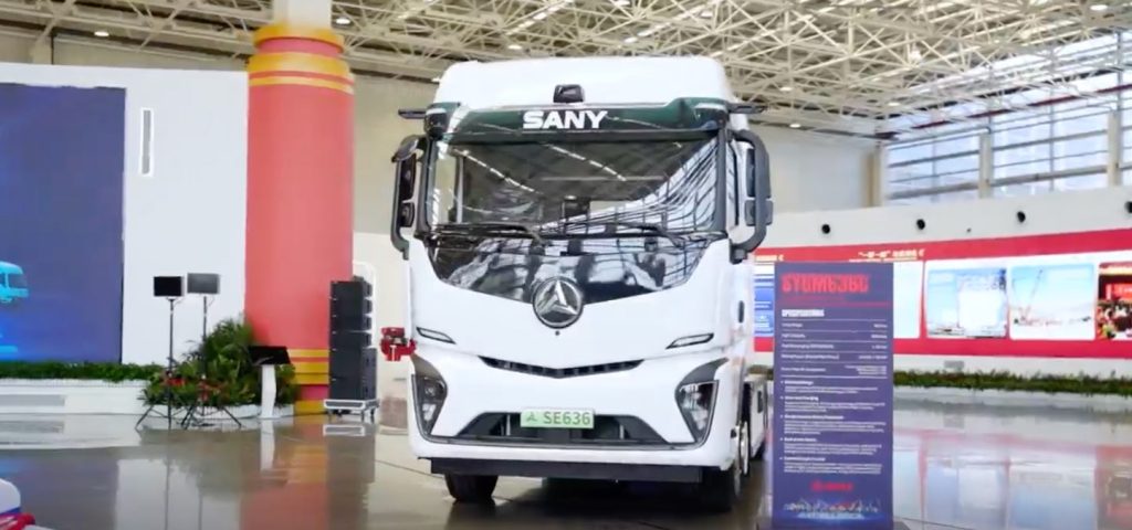 noticIas maqUinaria SANY presenta su primer camión pesado eléctrico de 636 kWh