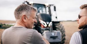 noticIas maquinaria AGCO Finance apoya a los clientes de Valtra