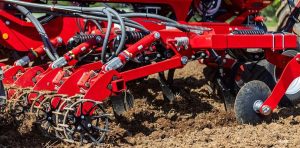 noticIas maquinaria HORSCH Focus en el cultivo de colza en Letonia