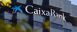 noticias maquianria CaixaBank y el BEI movilizan 900 millones para impulsar el sector agrícola