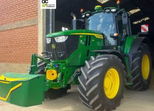 noticias maquinaria Comercial Agrícola Castellana entrega un John Deere 6M 200