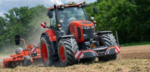 noticias maquinaria El tractor Kubota M7004 combina potencia precisión y automatización