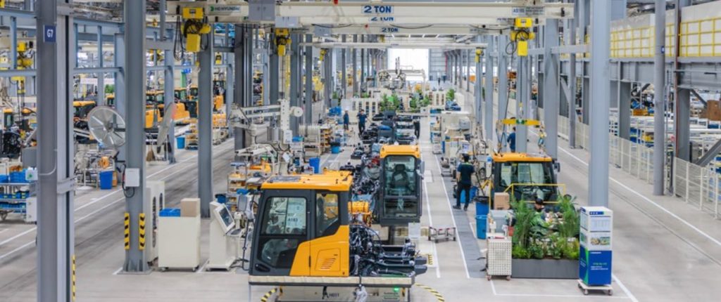 noticias maquinaria HD Hyundai inaugura una fábrica inteligente en Ulsan