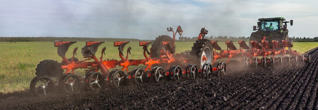 noticias maquinaria Nuevo arado KUHN MULTI-CHALLENGER XT