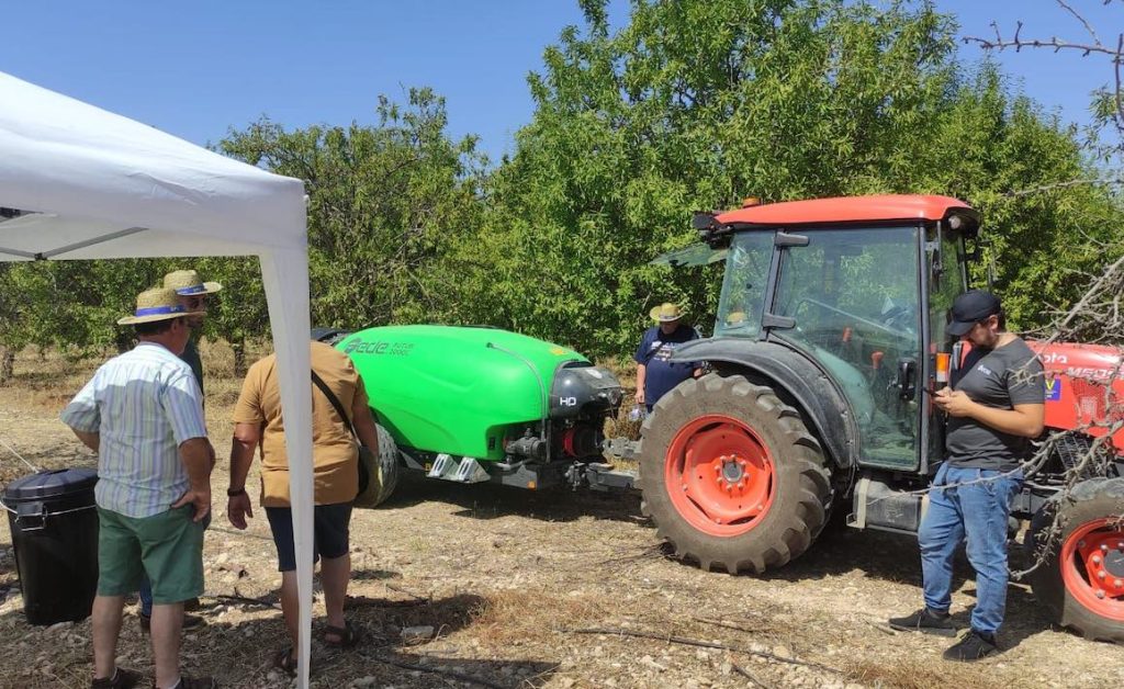 noticias maquinaria Pulverizadores Fede en la inauguración de la nueva sede de Suproval