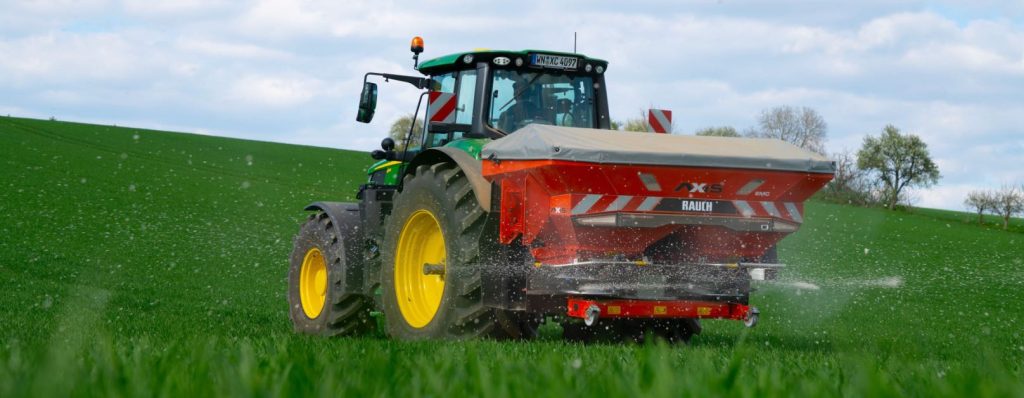 noticias maquinaria RAUCH revoluciona la fertilización de precisión con el sistema HillControl