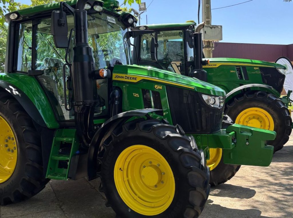 noticias maquinaria Trivium con la Serie 6M de John Deere en FERCAM 2025