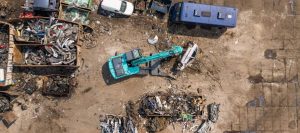 noticias maquinaria Una excavadora Kobelco SK210D-11 trabajando en Polonia