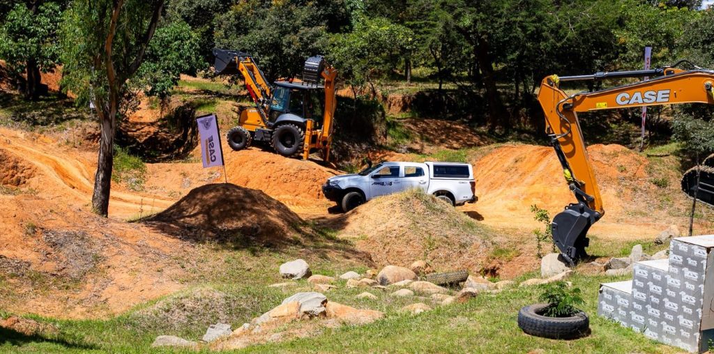 noticias maquinaria CASE Construction Equipment en la Feria ADMA en Zimbabue