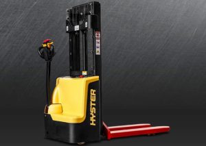 noticias maquinaria Hyster® presenta el nuevo apilador SC1.2
