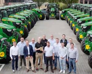 noticias maquinaria Köhl Harvest recibe 50 tractores John Deere 6R 185