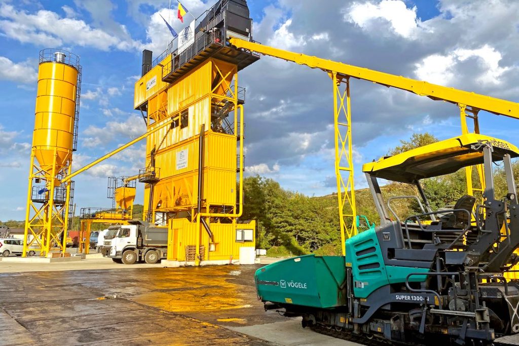 noticias maquinaria La planta de asfalto Lintec CSD1510 impulsa carreteras inteligentes y sostenibles