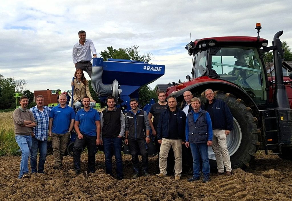 noticias maquinaria SOLÀ y RABE firman un acuerdo para la distribución del NEU-P