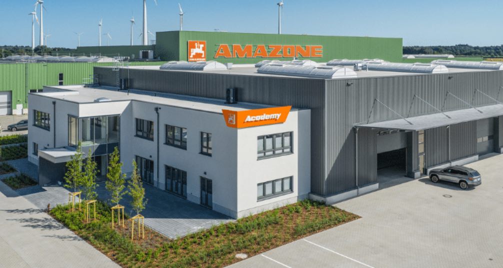 noticias maquinaria AMAZONE inaugura un moderno centro de formación en Altmoorhausen