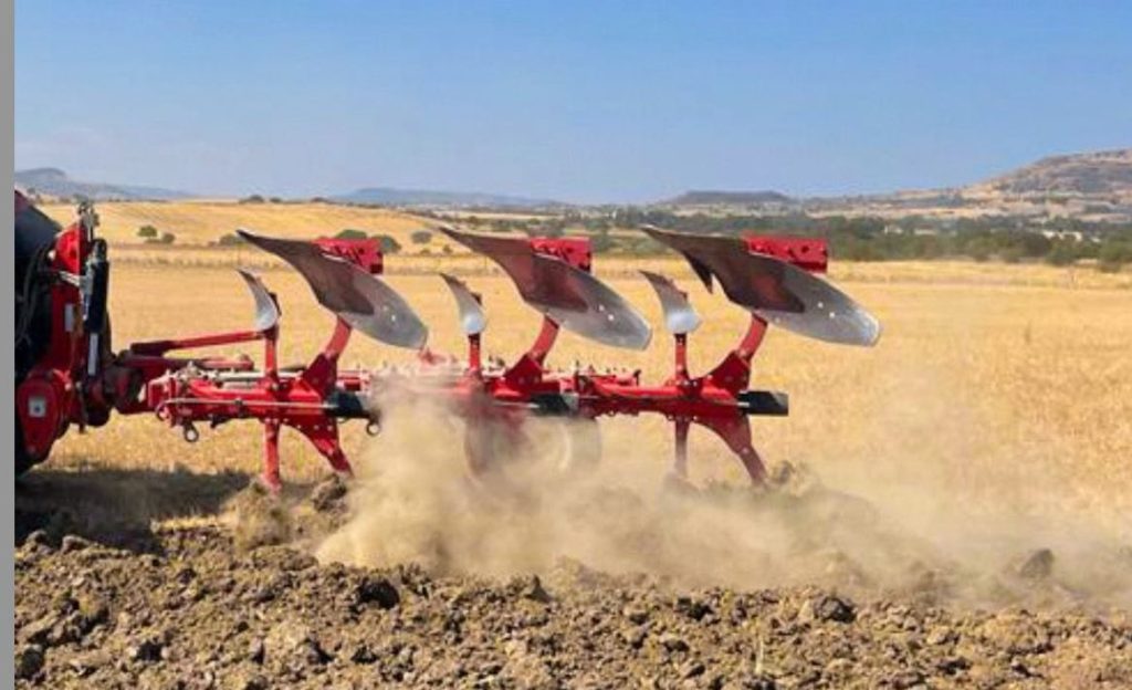 noticias maquinaria El arado suspendido UNICO L NSH de MASCHIO GASPARDO