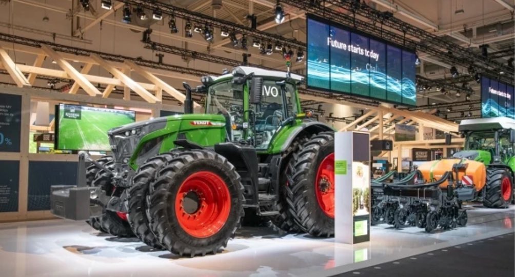 noticias maquinaria Fendt desvela cinco nuevas generaciones de tractores en Agritechnica 2025