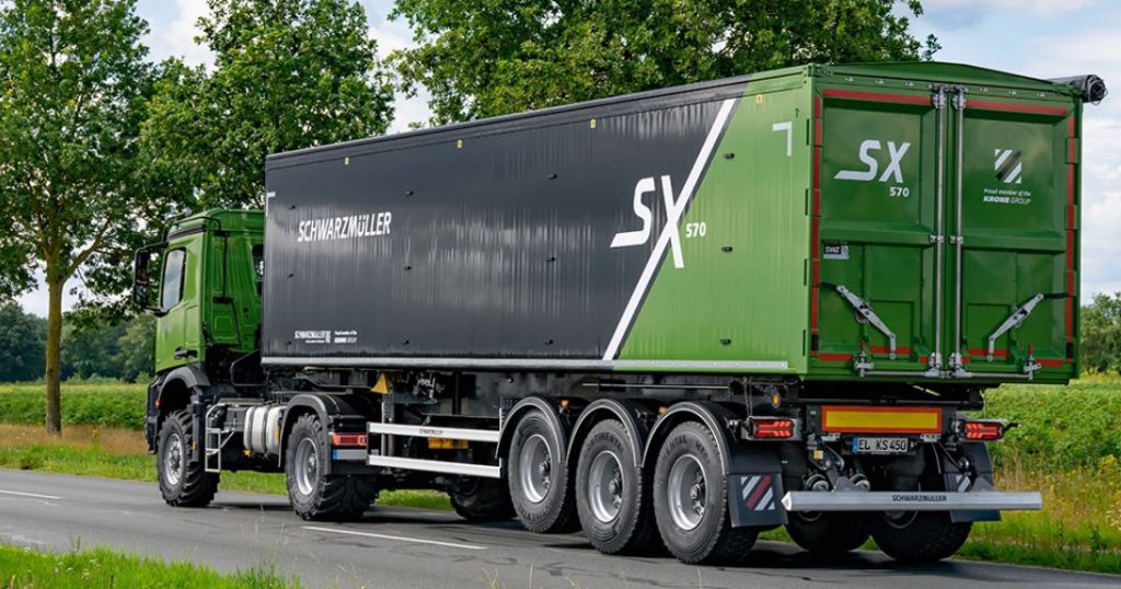 noticias maquinaria KRONE presenta el camión volquete SX de Schwarzmüller
