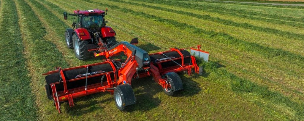 noticIas maquianria KUHN presenta el nuevo rastrillo hilerador de cinta MERGE MAXX 102