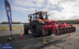 noticIas maquinaria Trelleborg Tires celebra al primer Tractor Driver of the Year UK