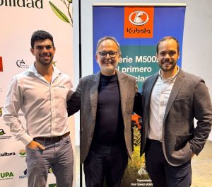 noticias maquinaria Kubota España comprometida con el olivar español