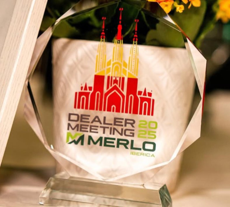 noticias maquinaria Merlo dealer meeting
