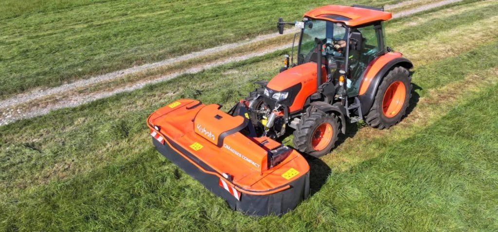 Kubota lanza la nueva segadora frontal DM4032S COMPACT noticias maquinaria