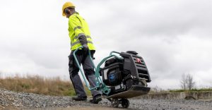 notcias maquinaria Ammann presenta nuevas planchas vibratorias eléctricas eAPF