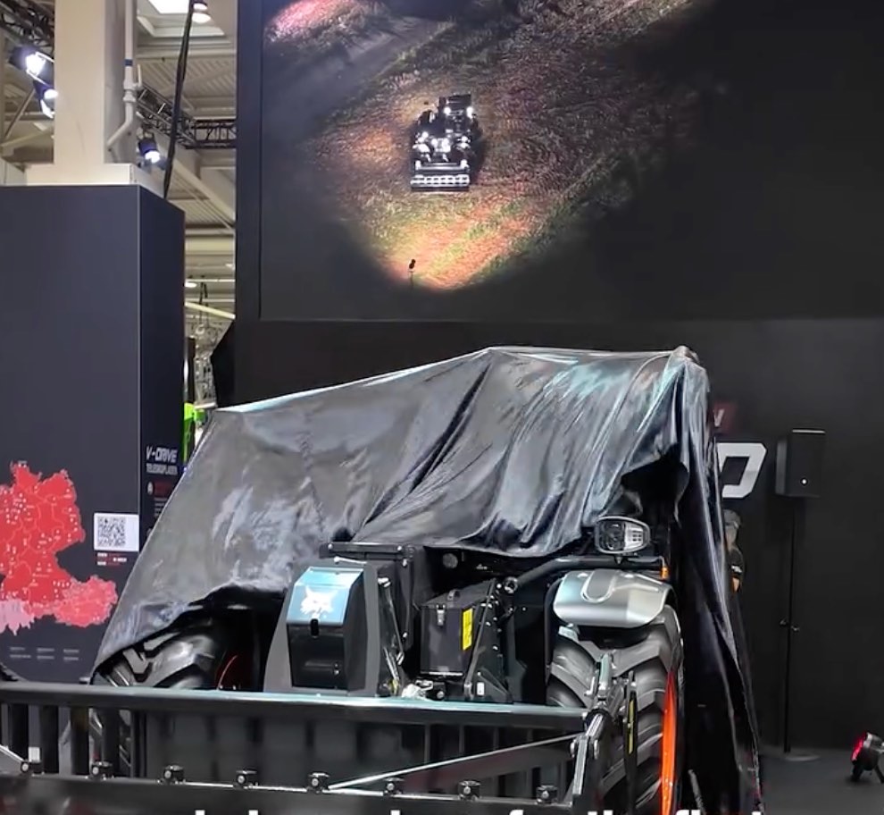 noticias maquinaria Bobcat desvela sus manipuladores Edición Limitada Negra V-Drive en Agritechnica 2025