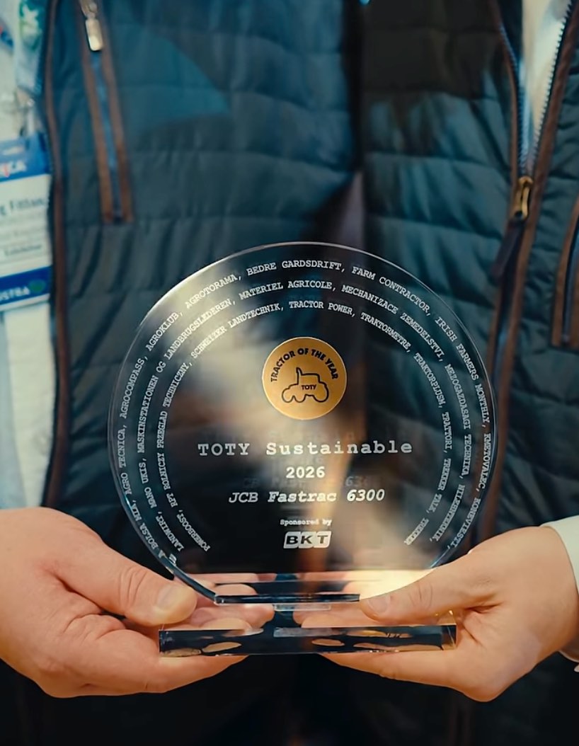 noticias maquinaria El JCB Fastrac 6300 reconocido como Tractor del Año 2026